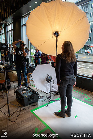 Get Your LI Headshot — Supported by ScienceLogic-6