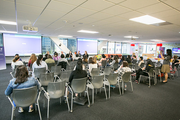 Strategic Storytelling - #SEAWIT18-9