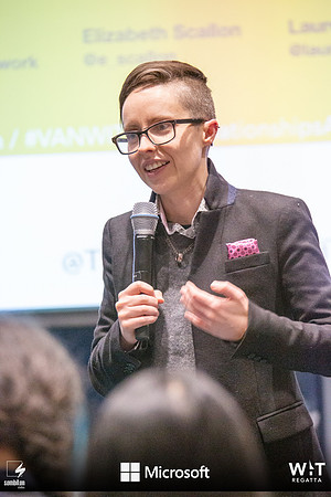 Pitch Night-Batten the Hatches - #VANWIT19-40261