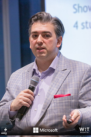Pitch Night-Batten the Hatches - #VANWIT19-40323