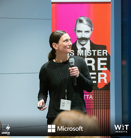 Pitch Night-Batten the Hatches - #VANWIT19-40478