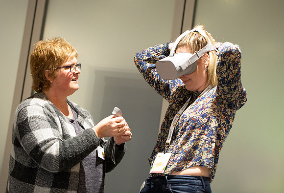 Experience a new reality - #VANWIT19-25434