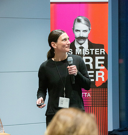 Pitch Night-Batten the Hatches - #VANWIT19-40478