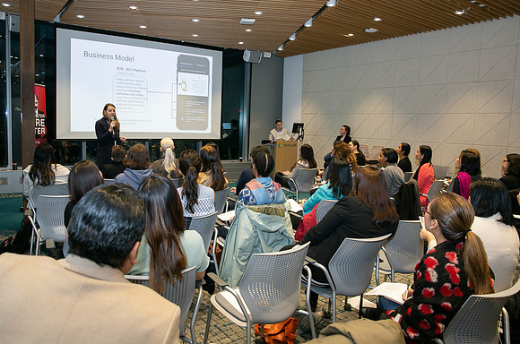 Pitch Night-Batten the Hatches - #VANWIT19-4908