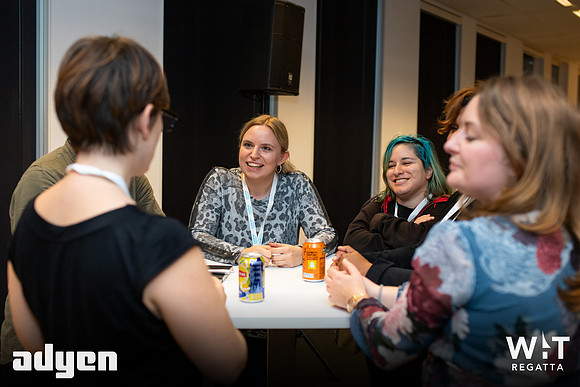 bmoments_hidinginthebathroom-13