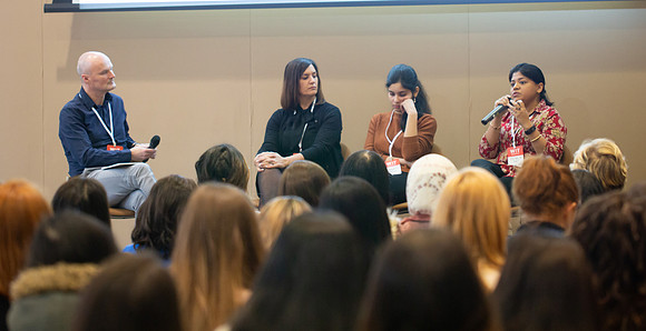 Debiasing AI In A Changing World — Sponsored by NEU - #VANWIT20-17