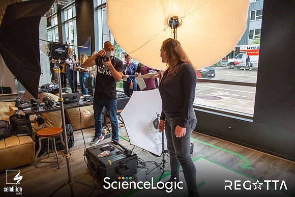 Get Your LI Headshot — Supported by ScienceLogic-7