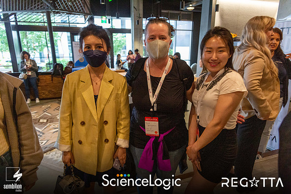 Get Social and Be Bold with ScienceLogic — Happy Hour + LI Headshot Studio-11