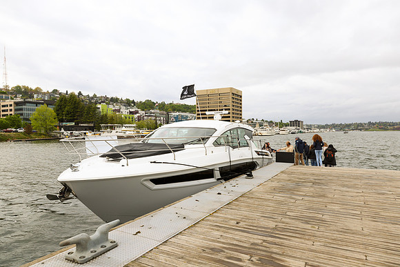 Tech Meets Tides - Modern Boating Experience-5