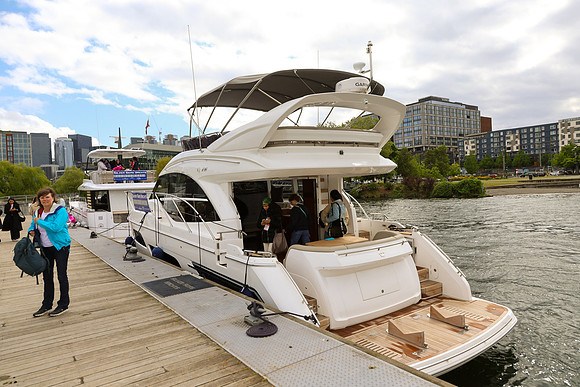 Tech Meets Tides - Modern Boating Experience-19