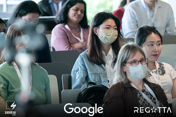 Life inside the Cloud — Supported by Google-29