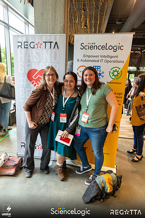 Get Social and Be Bold with ScienceLogic — Happy Hour + LI Headshot Studio-3